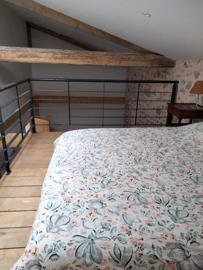 Hotel La Grange De Sabatas Chomérac Zewnętrze zdjęcie