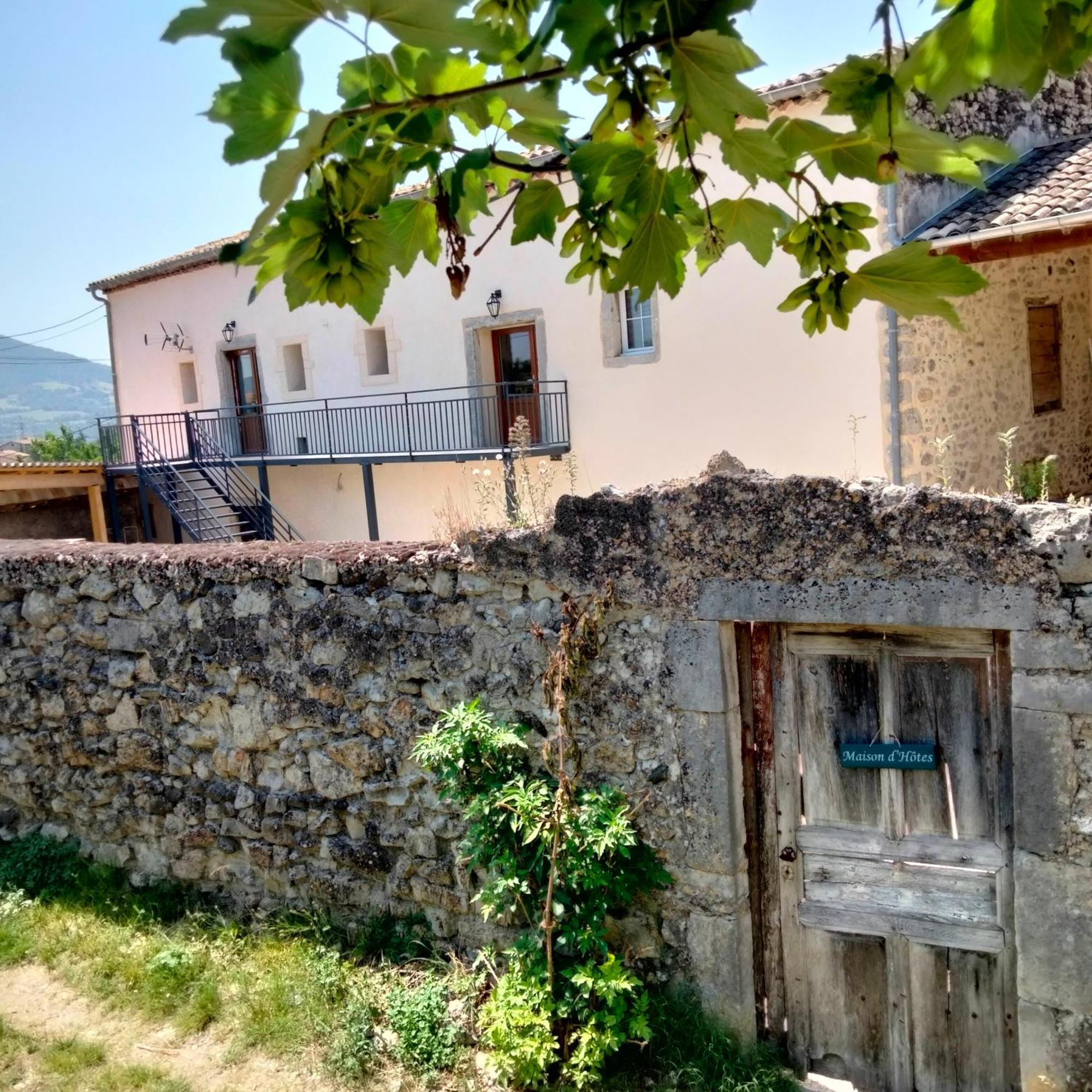 Hotel La Grange De Sabatas Chomérac Zewnętrze zdjęcie