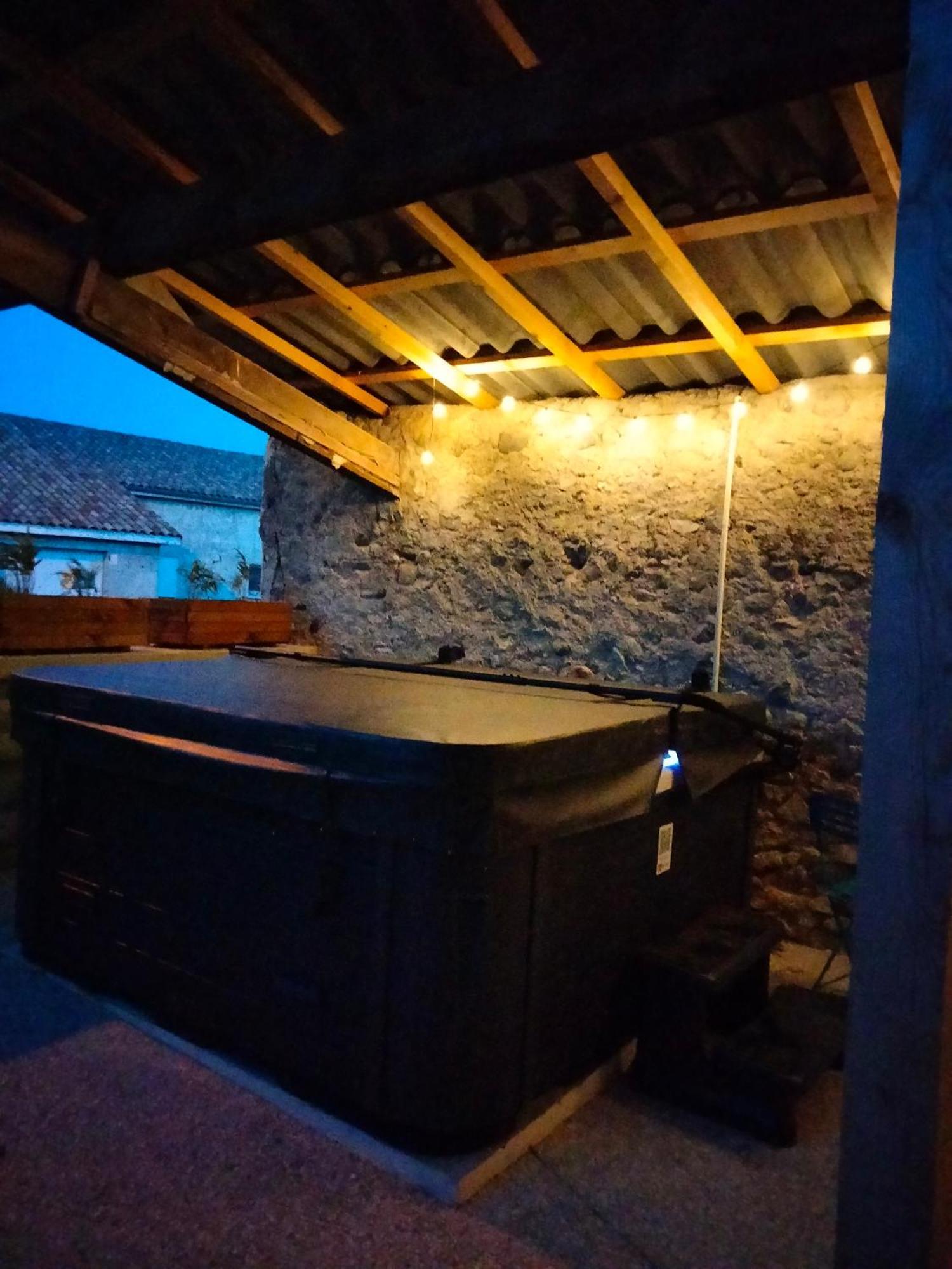 Hotel La Grange De Sabatas Chomérac Zewnętrze zdjęcie
